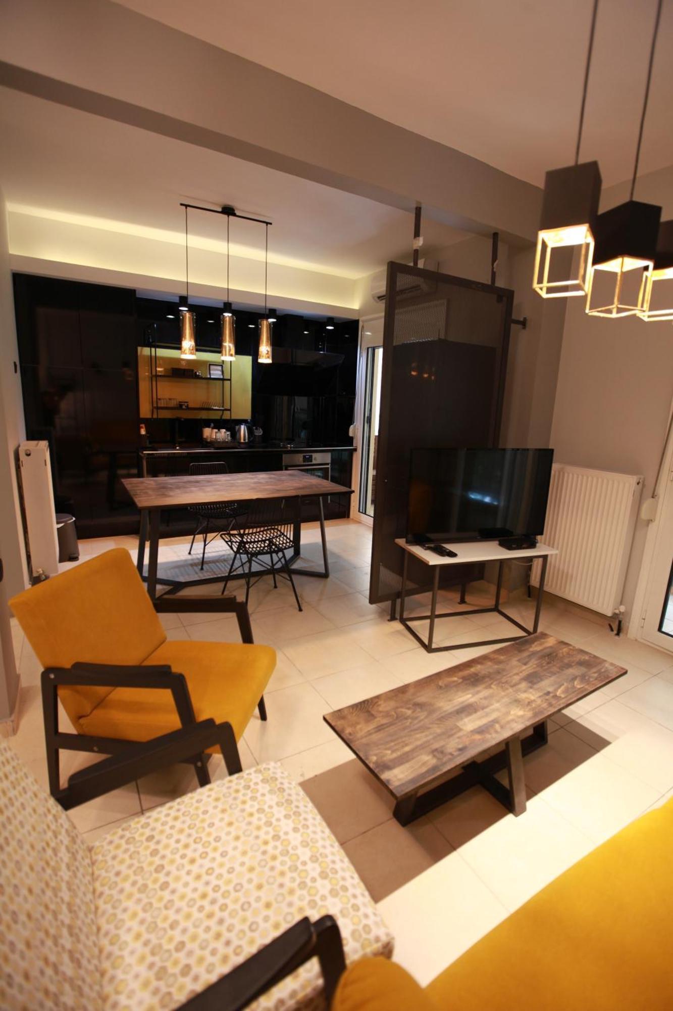 Yellow Black Magic Thessalonique Extérieur photo